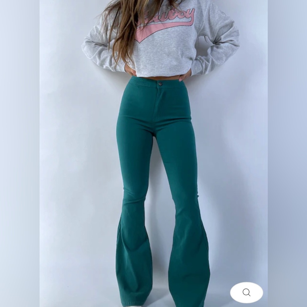 The flares jeans of your dreams!!
